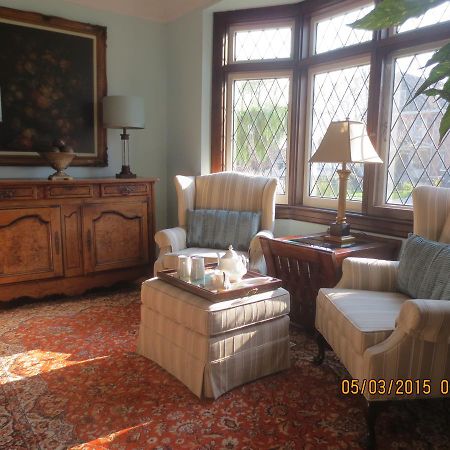 Robinsong Bed & Breakfast Thorold Екстериор снимка