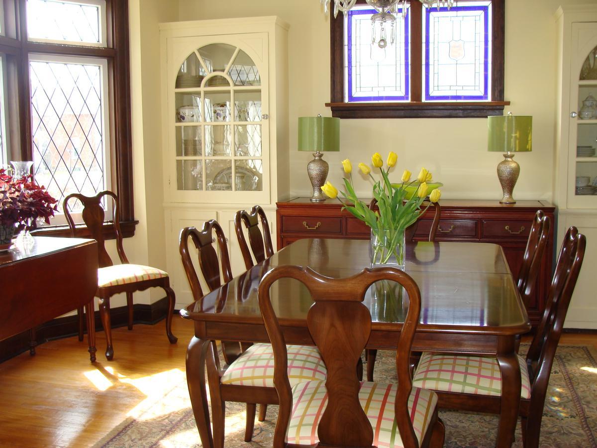 Robinsong Bed & Breakfast Thorold Екстериор снимка