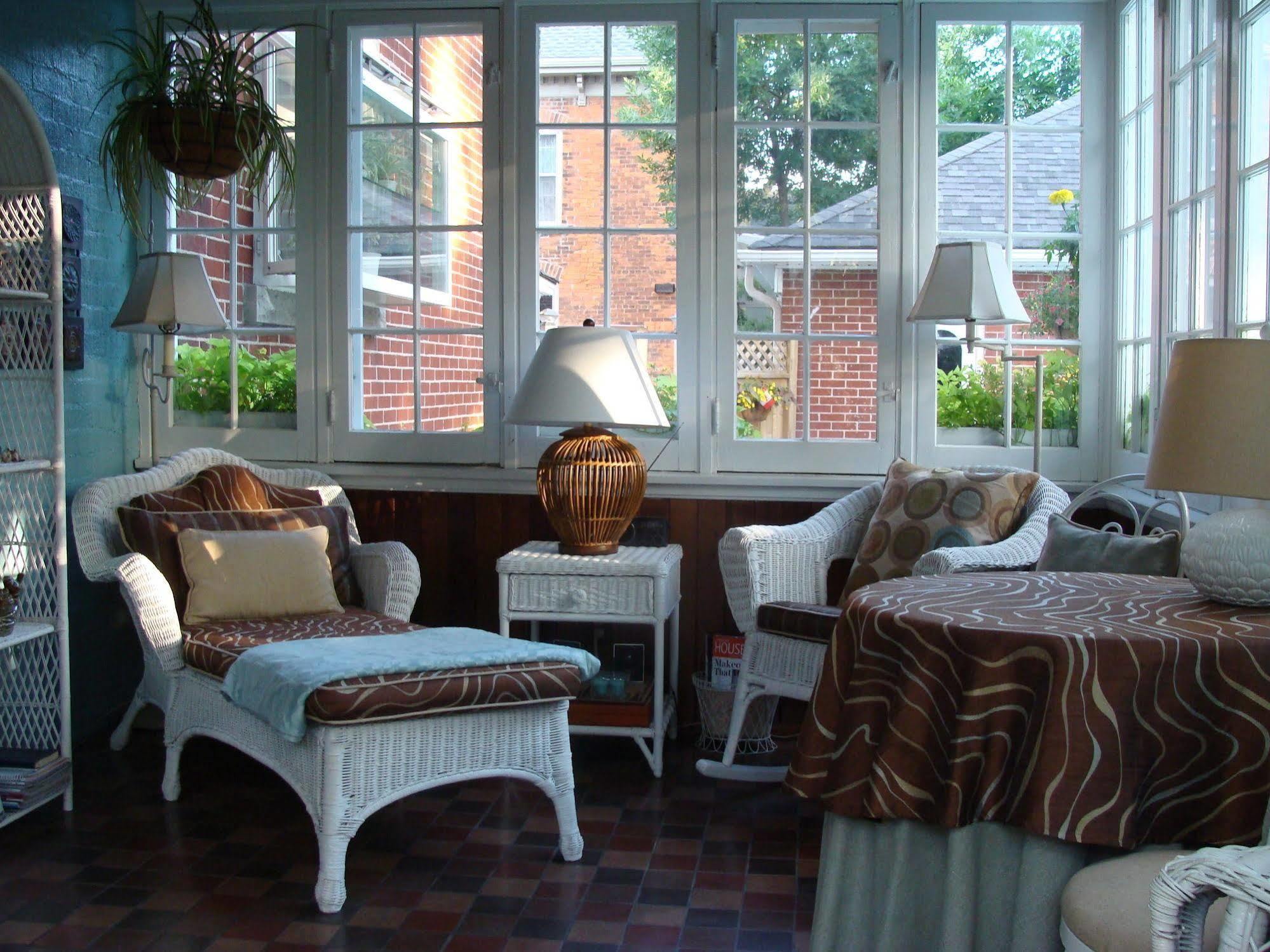 Robinsong Bed & Breakfast Thorold Екстериор снимка